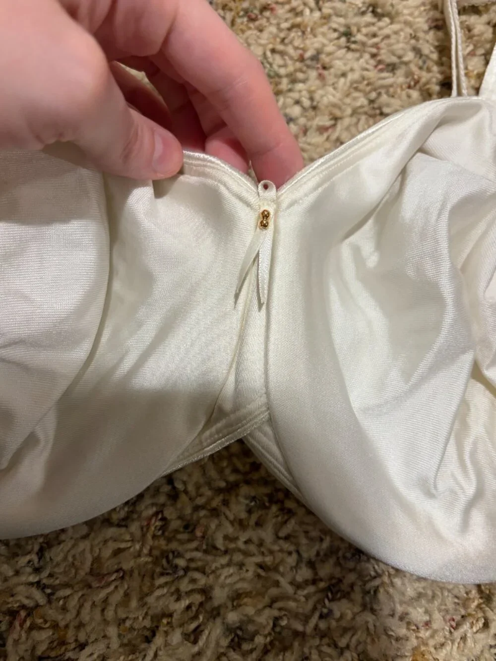 Wacoal 85185 Bodysuede Underwire Bra Cream Lot of 2